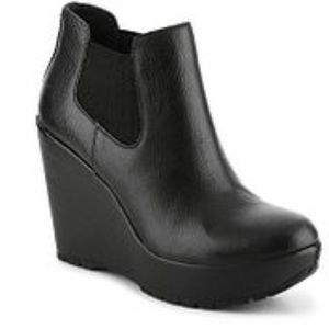 Korks Black Wedge slide in Booties